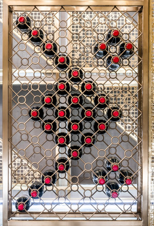Вертикальная дегустация 7&nbspуникальных вин разных винтажей из&nbspнашего флагманского сорта Каберне Совиньон Посещение фирменного магазина
